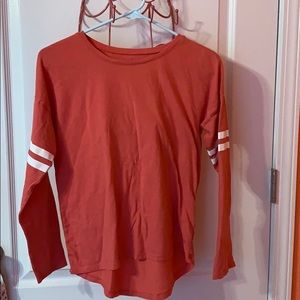 Old navy long sleeve tee